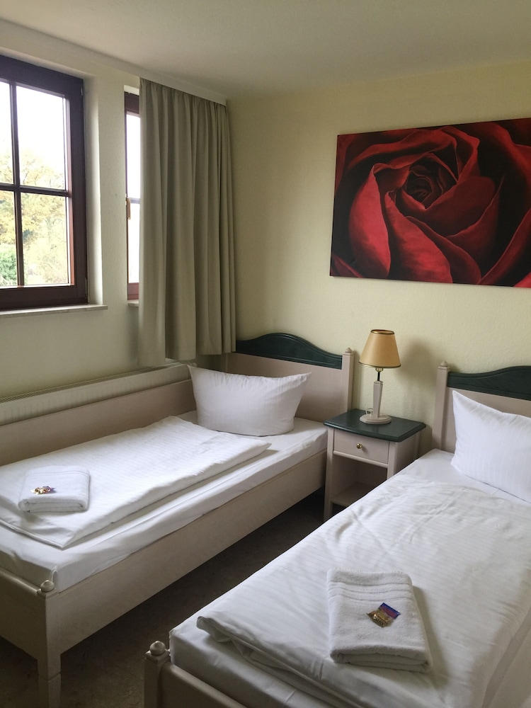 Twin Room single use photo 3