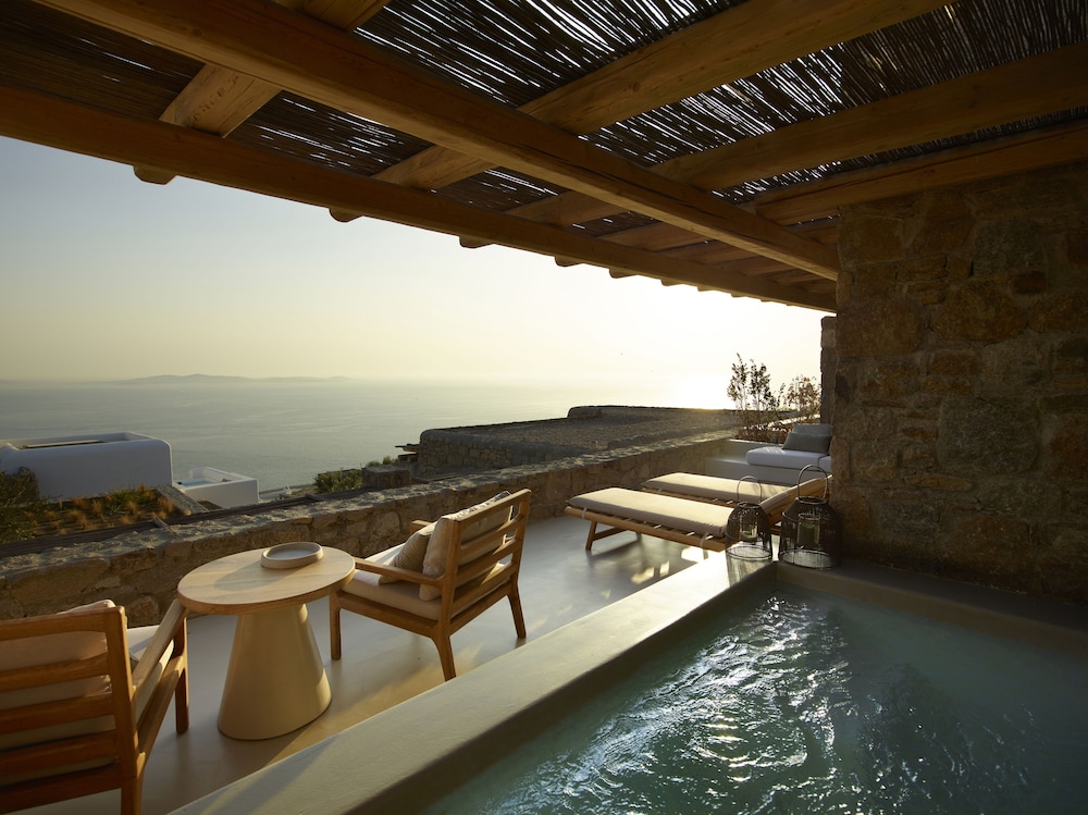 Signature Suite Sea View Pool - Photo 14