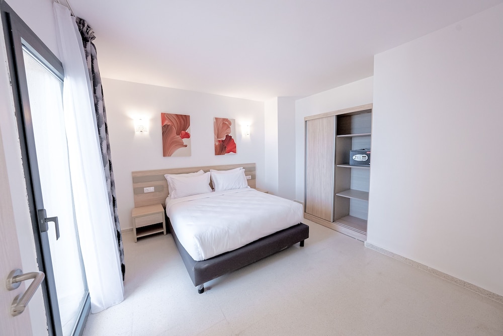 Family Apartment photo 3