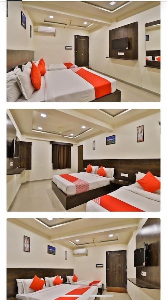 Family Room, City View