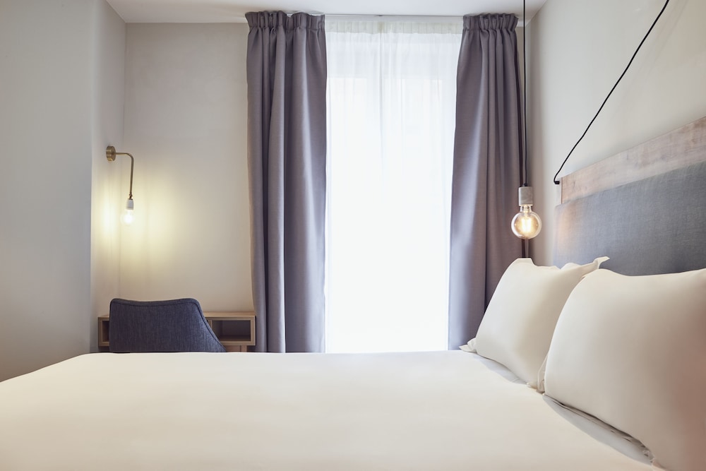 Standard Double Room - Photo 1