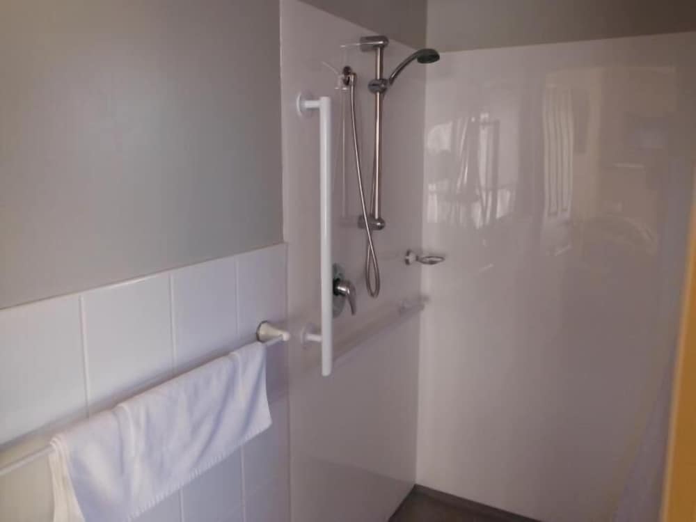 Standard Suite, 1 Bedroom, Non Smoking, Kitchenette (Studio With Extra Bedroom) photo 1