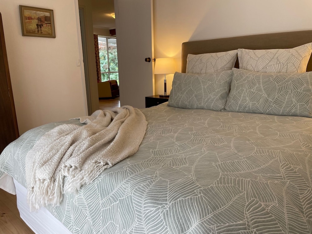 Panoramic Cottage, 2 Bedrooms, Garden View photo 2