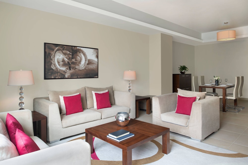 Premier Apartment, 2 Bedrooms photo 3