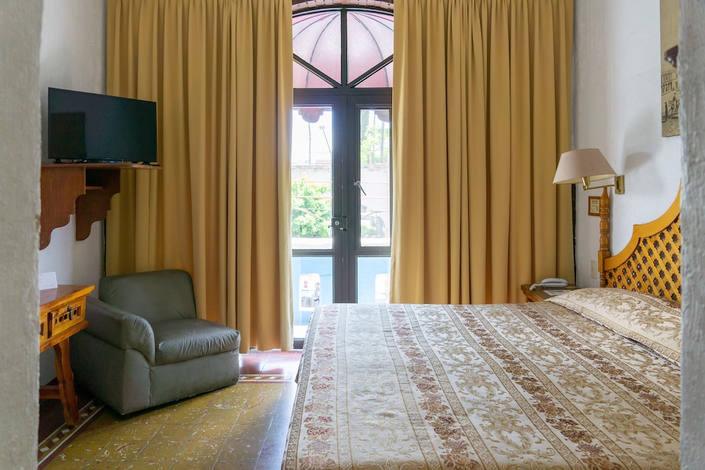 Single Room, 1 King Bed photo 3