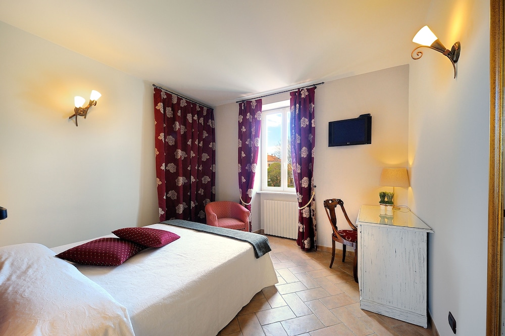 Traditional Suite (Classic) photo 2