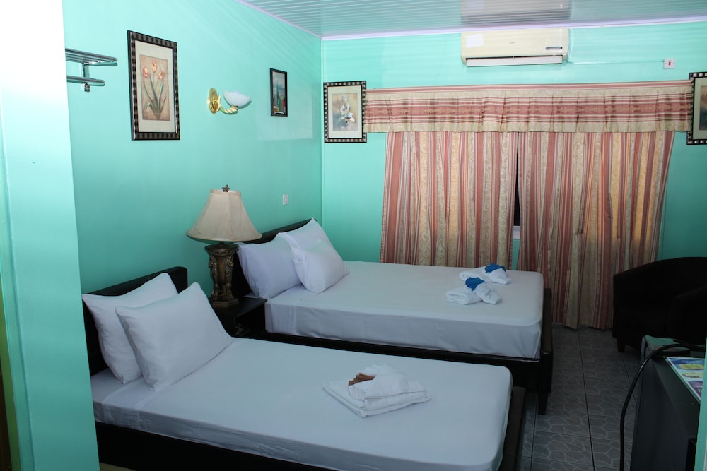 Standard Double or Twin Room photo 1