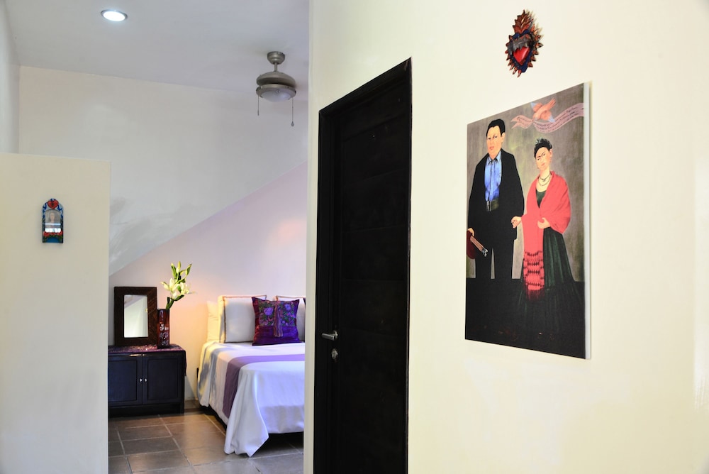 Frida - 1 Bedroom Condo