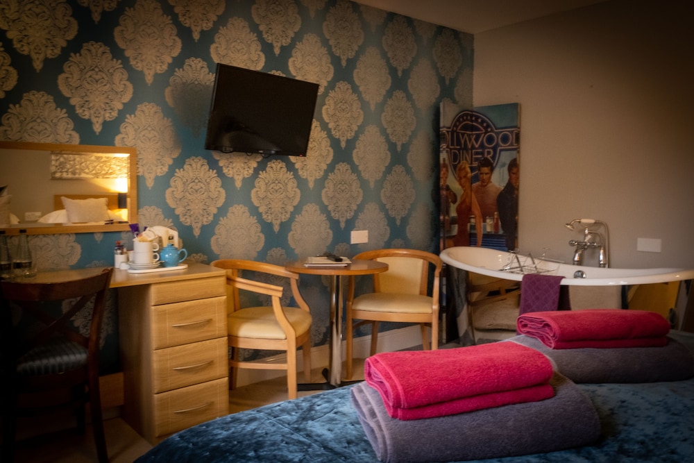 Twin Room, Accessible photo 3