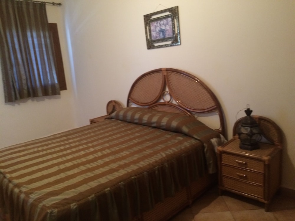 Apartment, 2 Bedrooms, Garden View photo 2