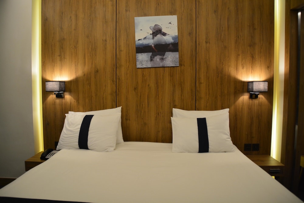 Standard Room - Photo 2