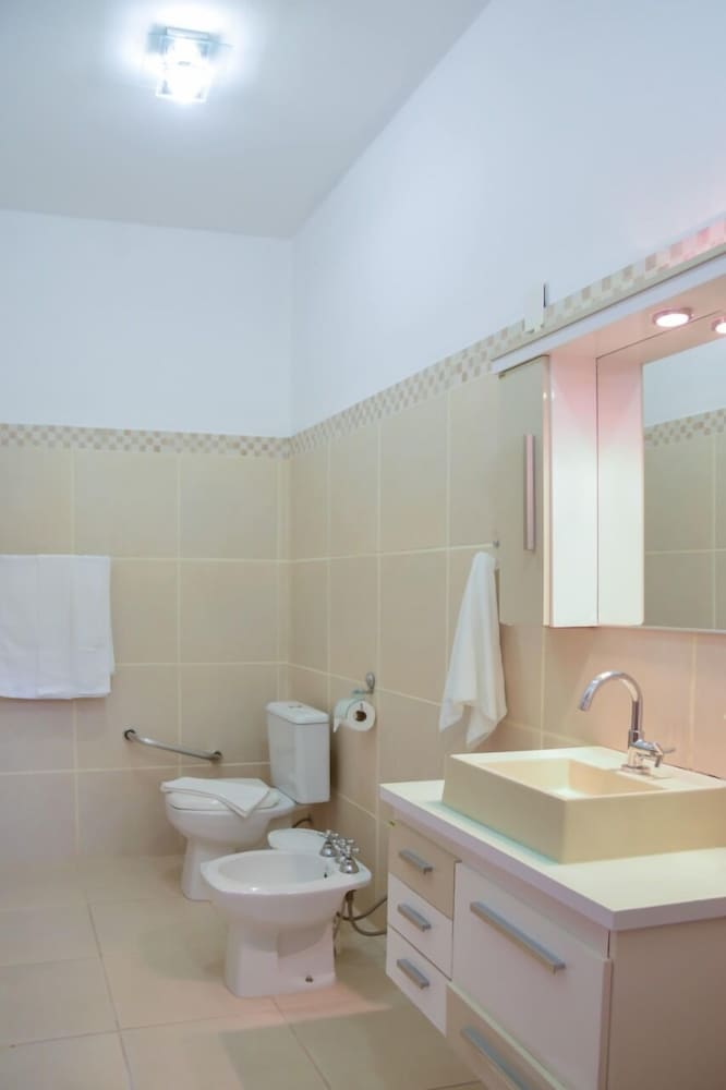 Premium Twin Room photo 3