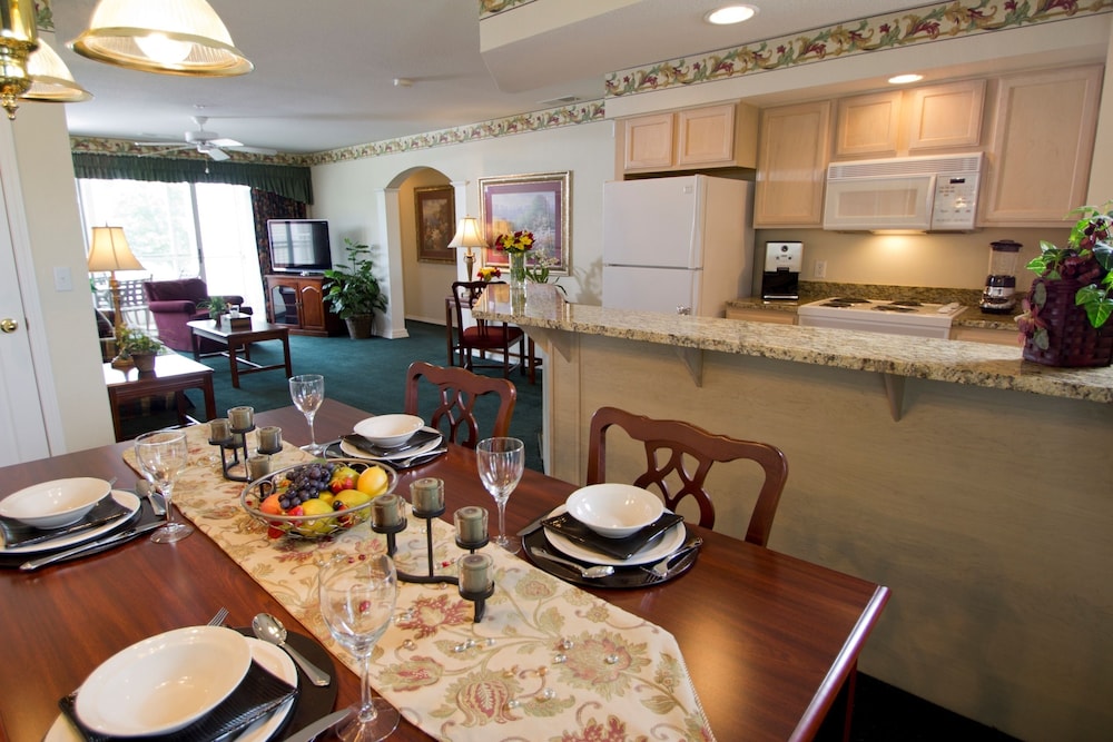 Condo, 2 Bedrooms, Non Smoking - Photo 4