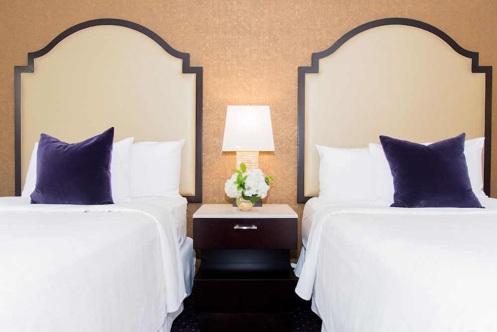 Luxury Suite, 2 Double Beds photo 2