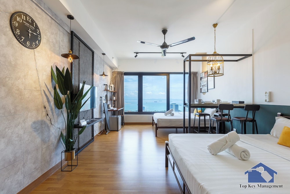 Superior Studio Suite, Sea View