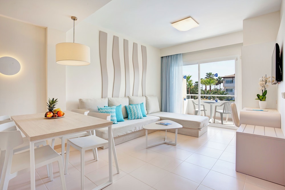 Apartment, 1 Bedroom, Partial Sea View (2 adults) photo 3