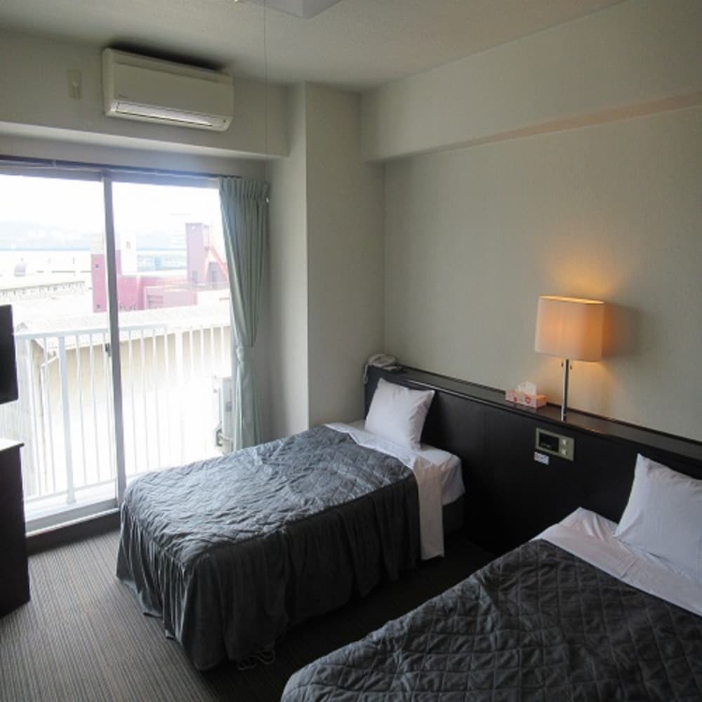 Twin Room, Non Smoking photo 3
