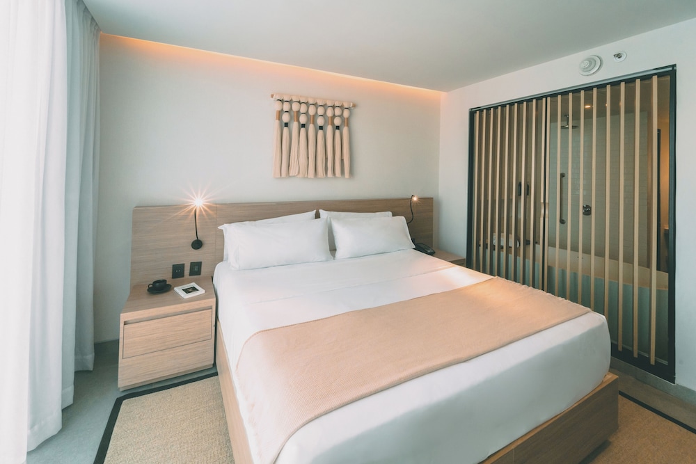 Signature Suite