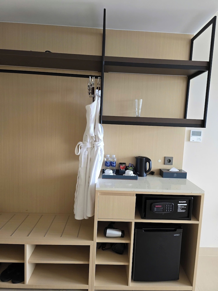 Deluxe Room, Sea View photo 2