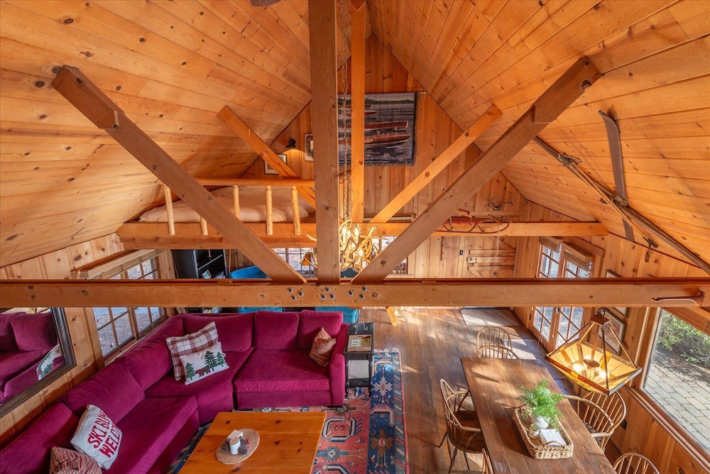 Classic Cabin, 1 Queen Bed, Fireplace, Partial Lake View photo 2