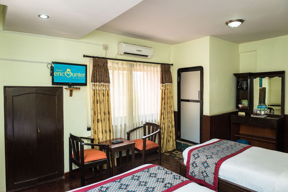 Standard Twin Room - Photo 5