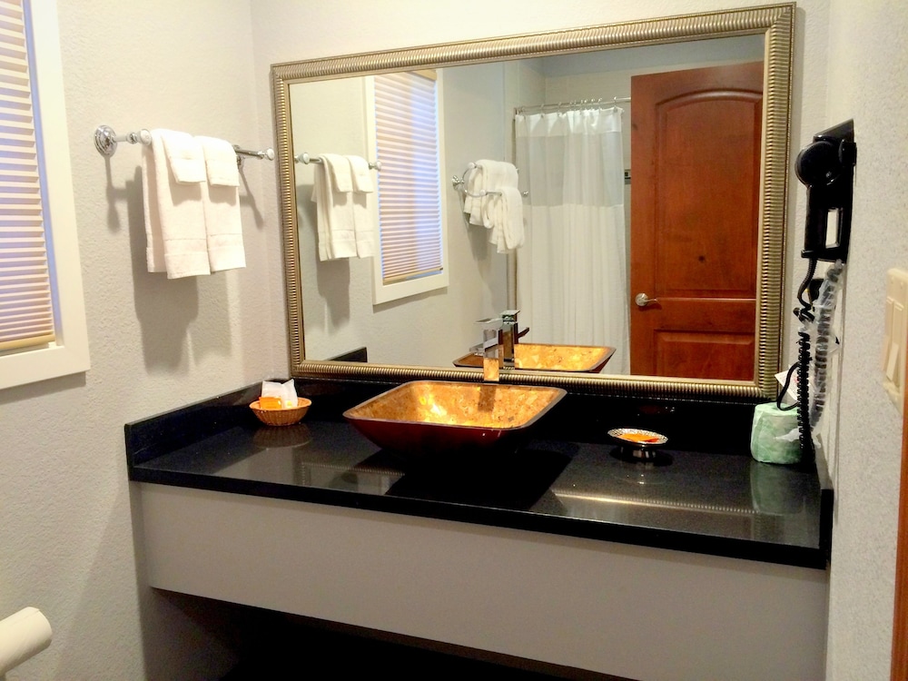 Exclusive Room, 2 Queen Beds photo 2