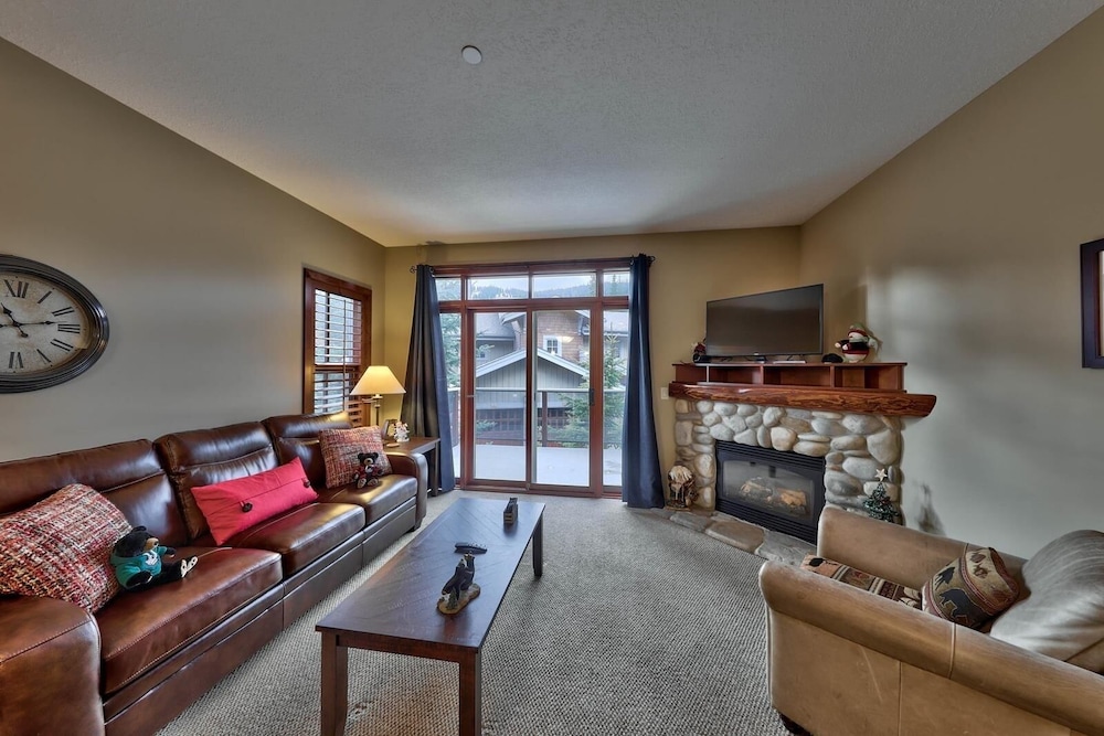 Townhome, 2 Bedrooms photo 1