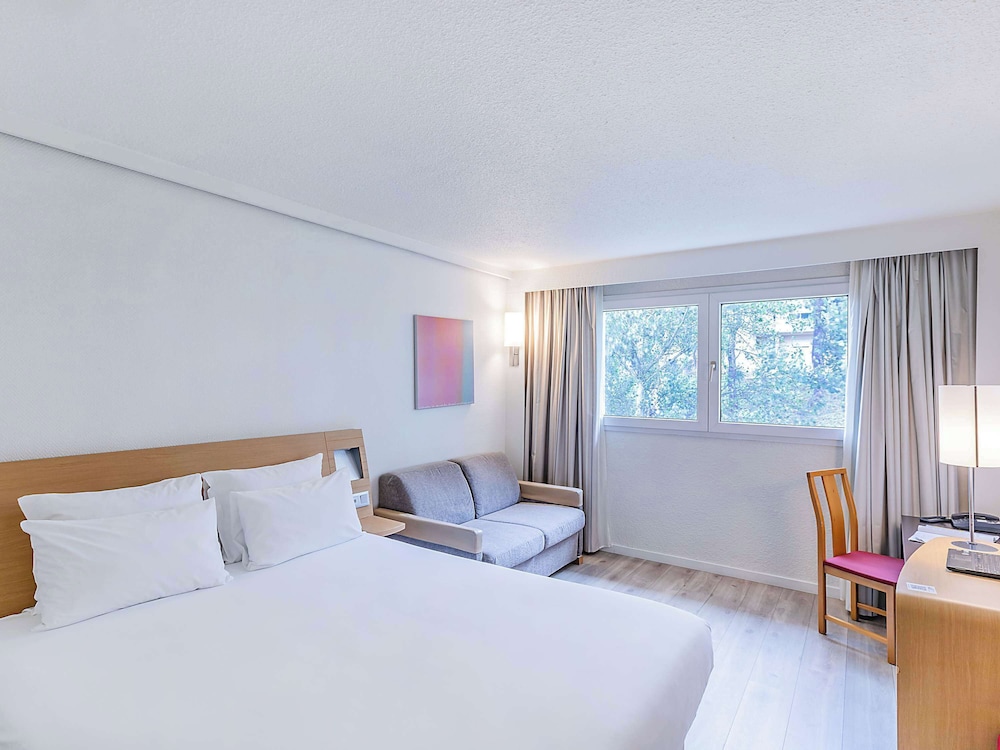 Standard Room, 1 Double Bed with Sofa bed - Photo 1