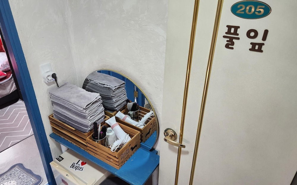 Room (Blade room) - Photo 1