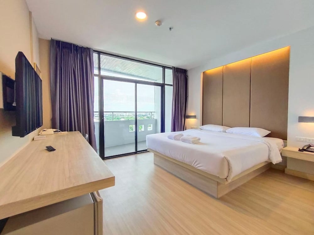 Deluxe Double Room photo 2