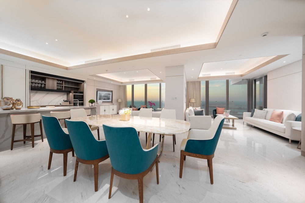 4 BED | Skyline Suite w/Pools photo 2