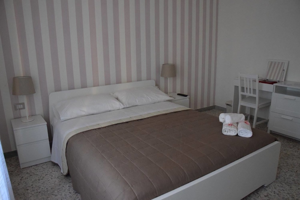 Quadruple Room - Photo 2