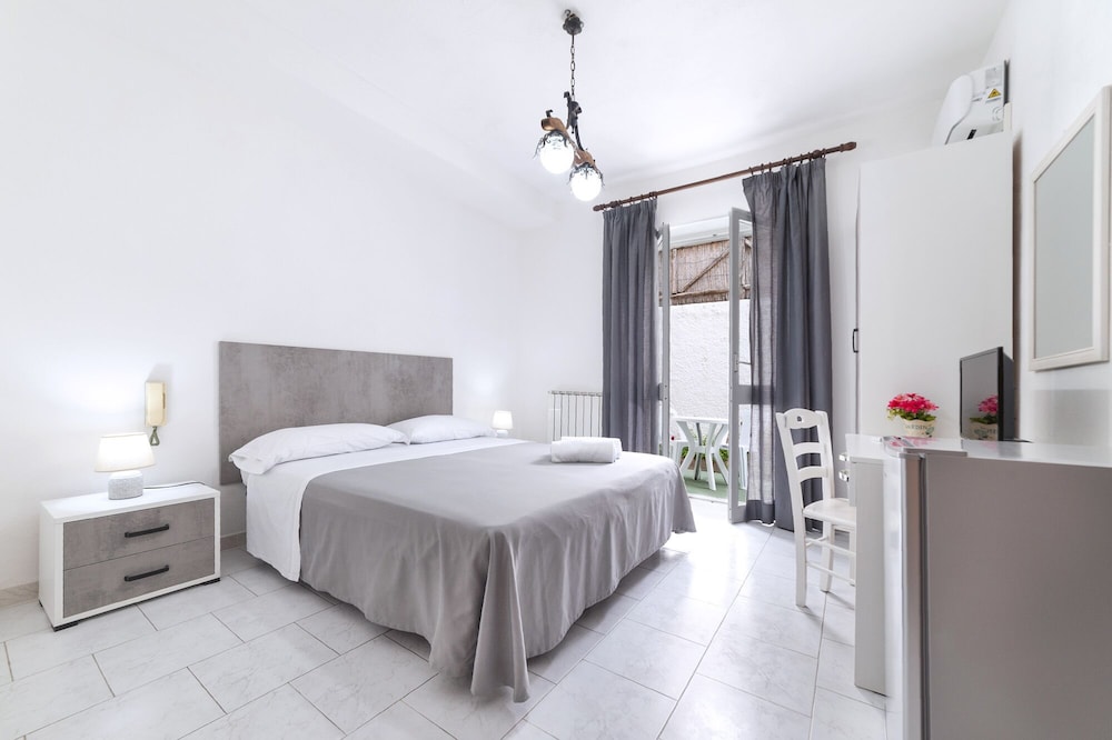 Basic Double Room photo 1