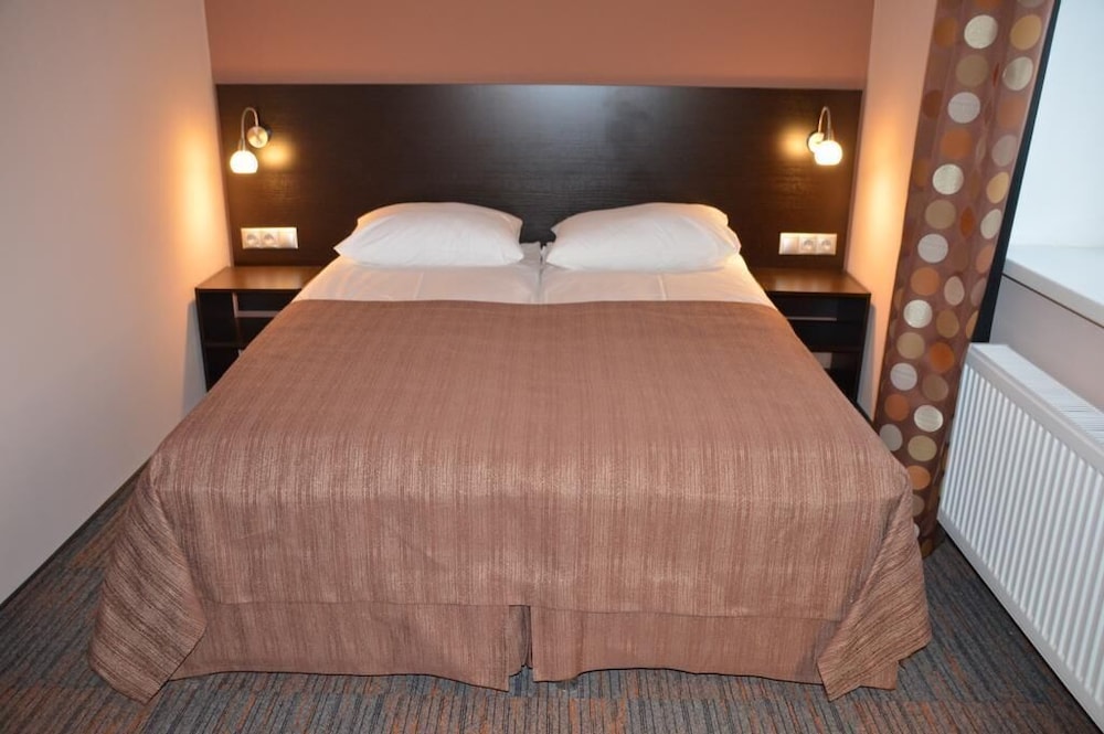 Standard Double or Twin Room photo 1