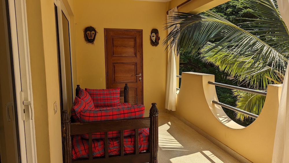 Comfort Suite, 1 Bedroom, Ocean View - Photo 14