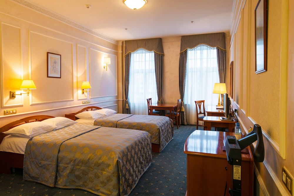 Standard Twin Room - City View