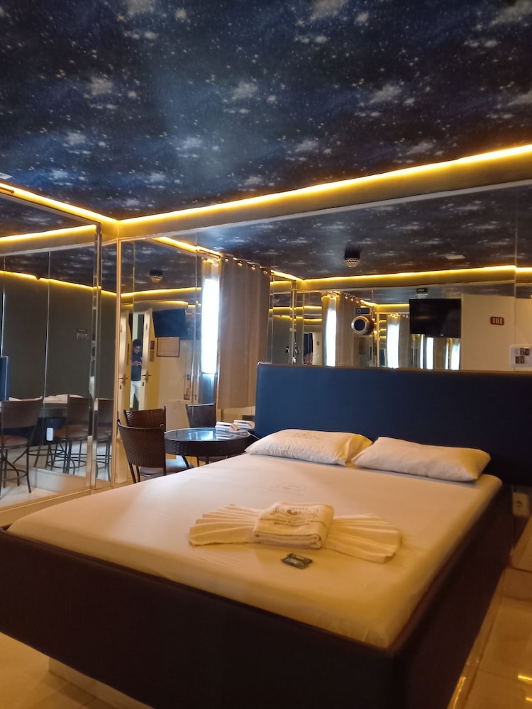 Romantic Room