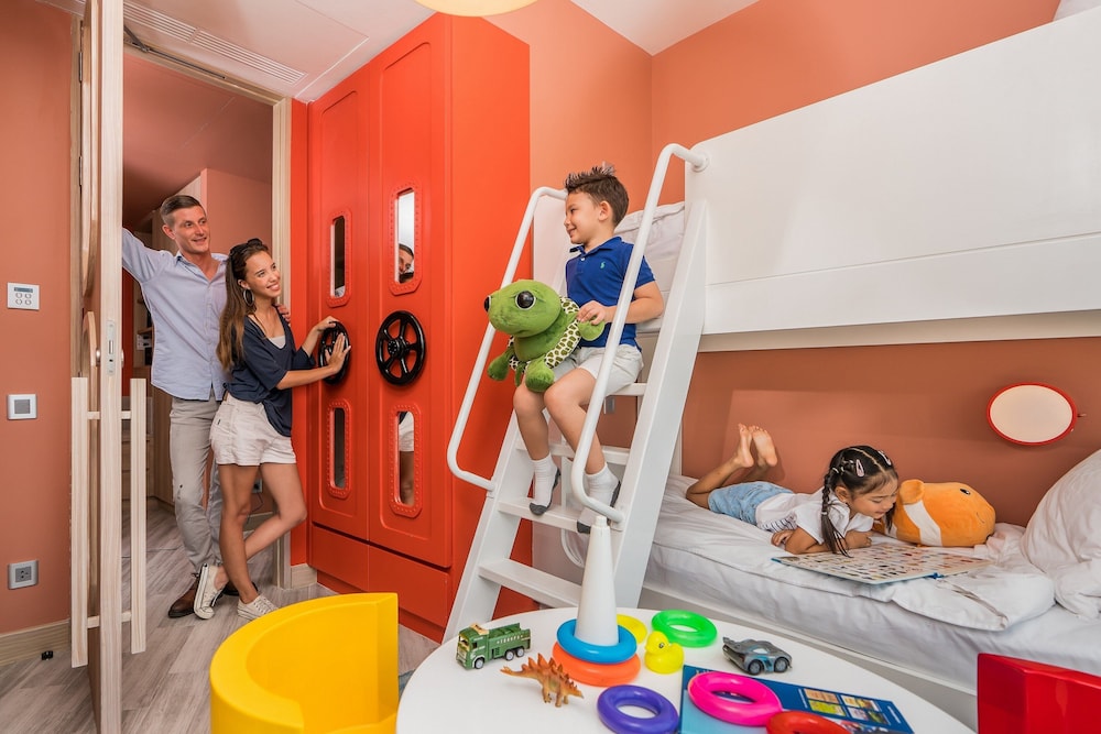 Suite, Multiple Beds (Kids Theme)