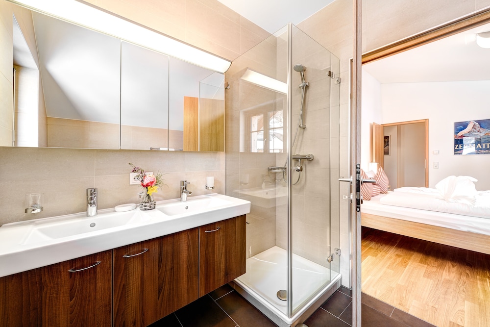 Apartment Penthouse, Mountain View (incl. Cleaning Fee, City Tax & Laundry Package) photo 3