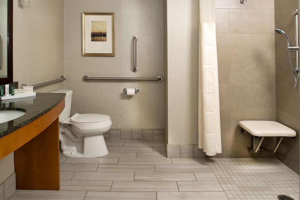 Room, 2 Double Beds, Accessible, Patio (Mobility & Hearing, Roll-in Shower) - Photo 4