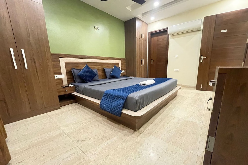 Classic Double Room