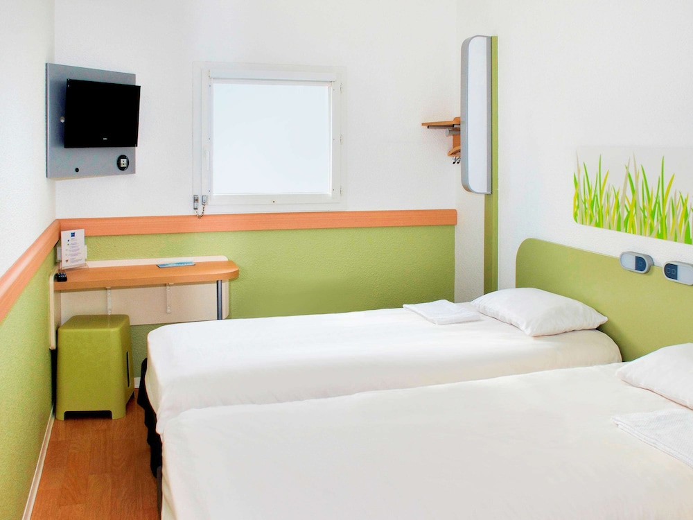 Triple Room, Multiple Beds photo 2