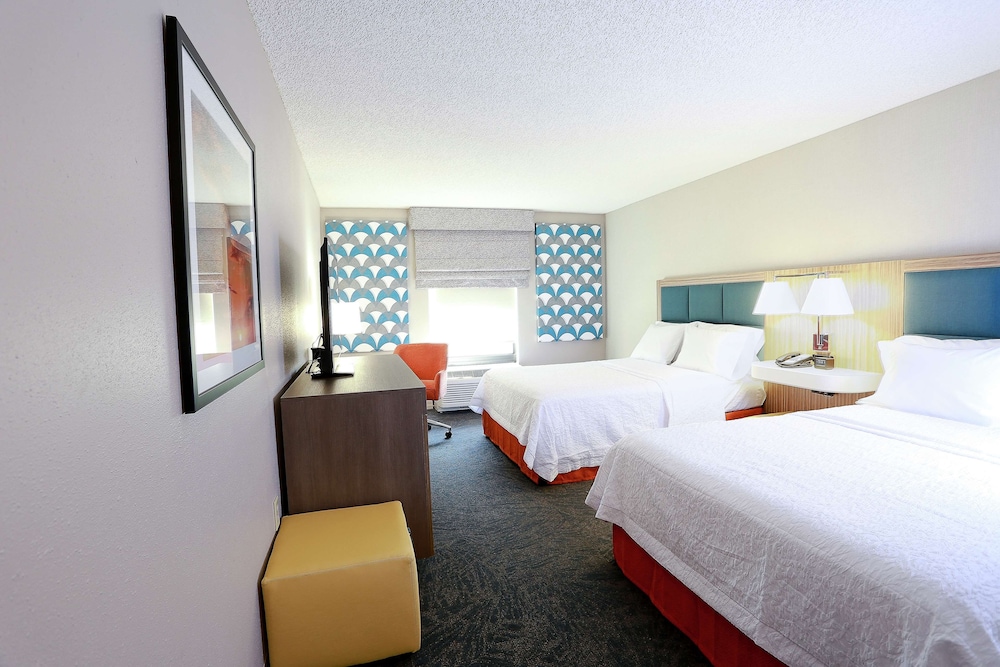 Suite, 2 Queen Beds, Accessible (Hearing) - Photo 2