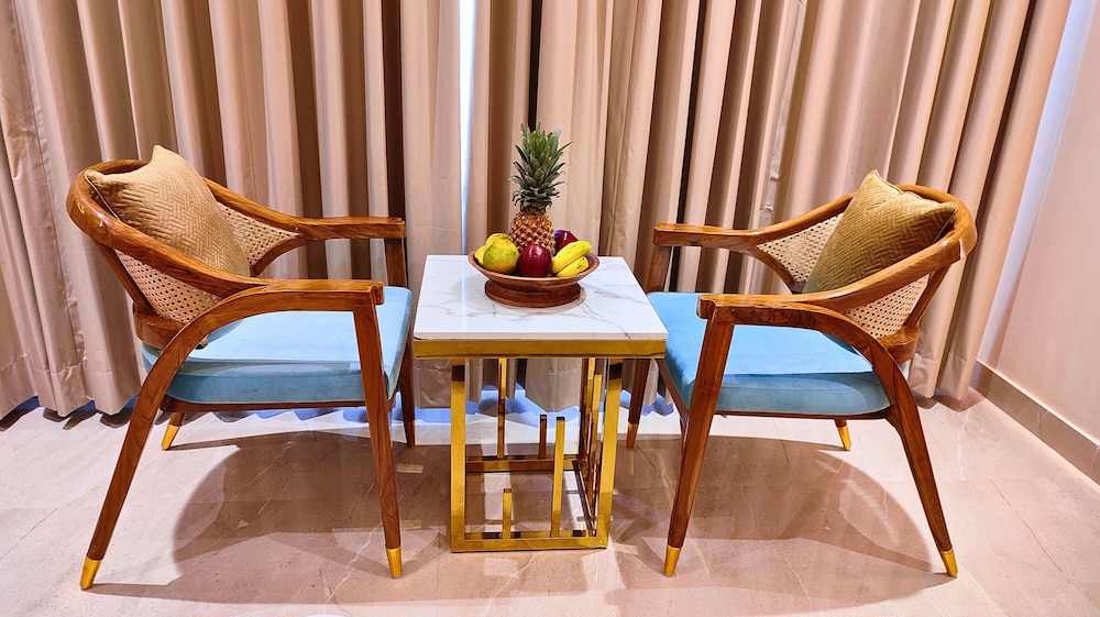 Premium Room - Photo 9