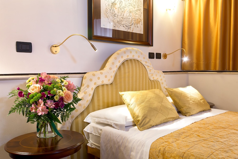 Economy Double Room, Private Bathroom, Ground Floor photo 2