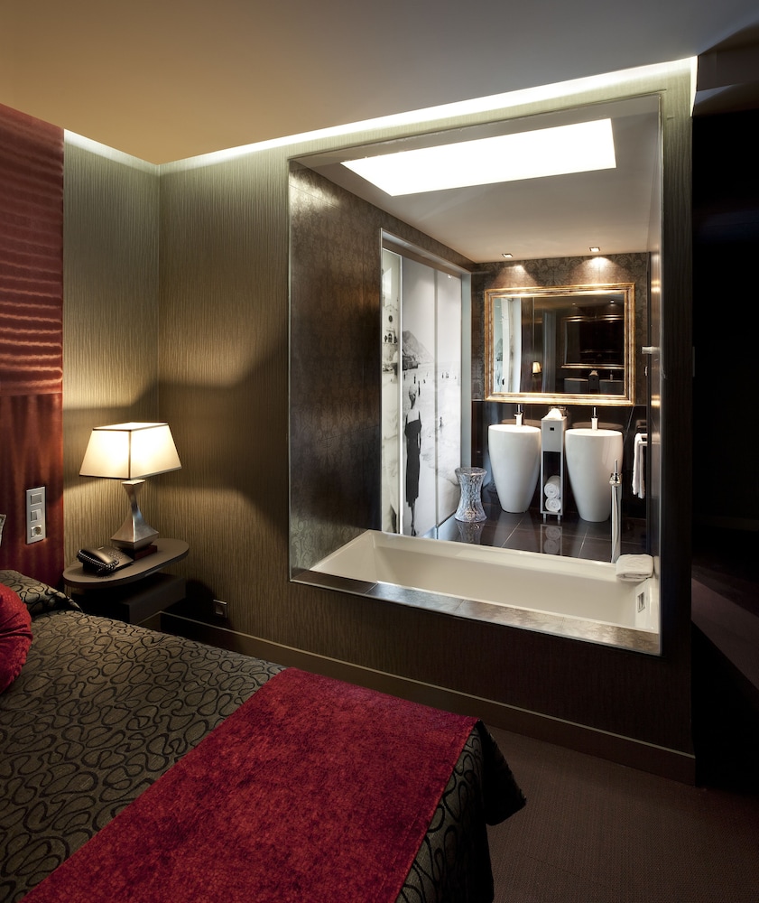Privilege Room photo 2