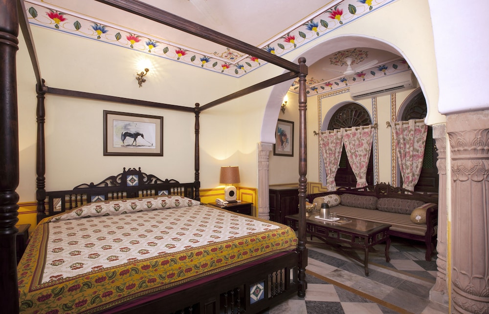 Royal Chamber - Photo 1