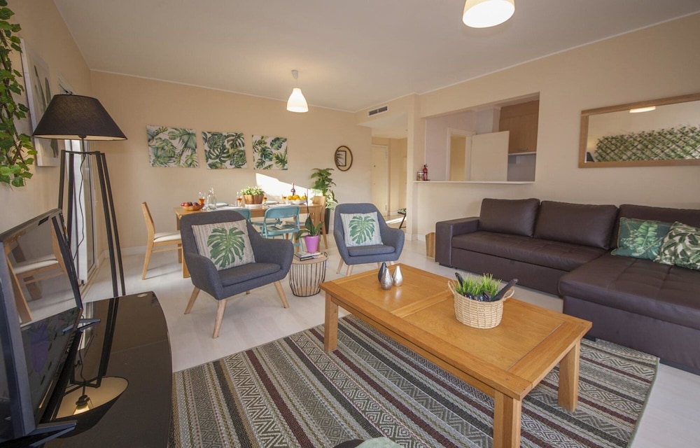 B02 - Fantastic Apartment With Pool Almost on the Sandy Beach, Photo 50