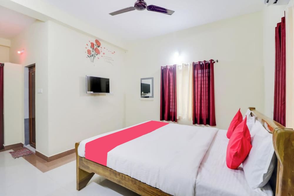 Deluxe Double Room, City View