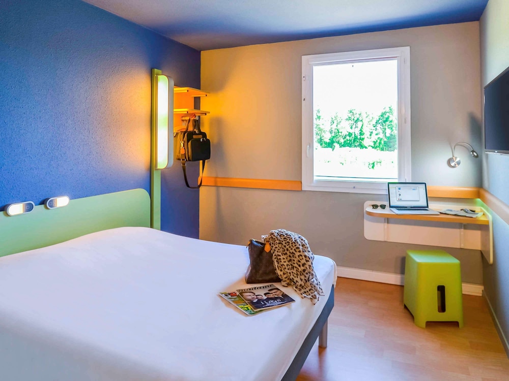 Triple Room, Multiple Beds photo 3